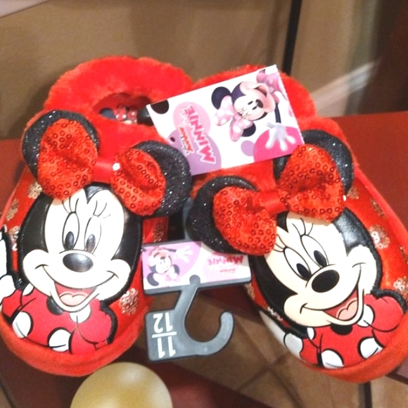 Disney- NWT Girls Minnie Mouse Red and Black Slippers- Size 11/12 - Picture 5 of 7